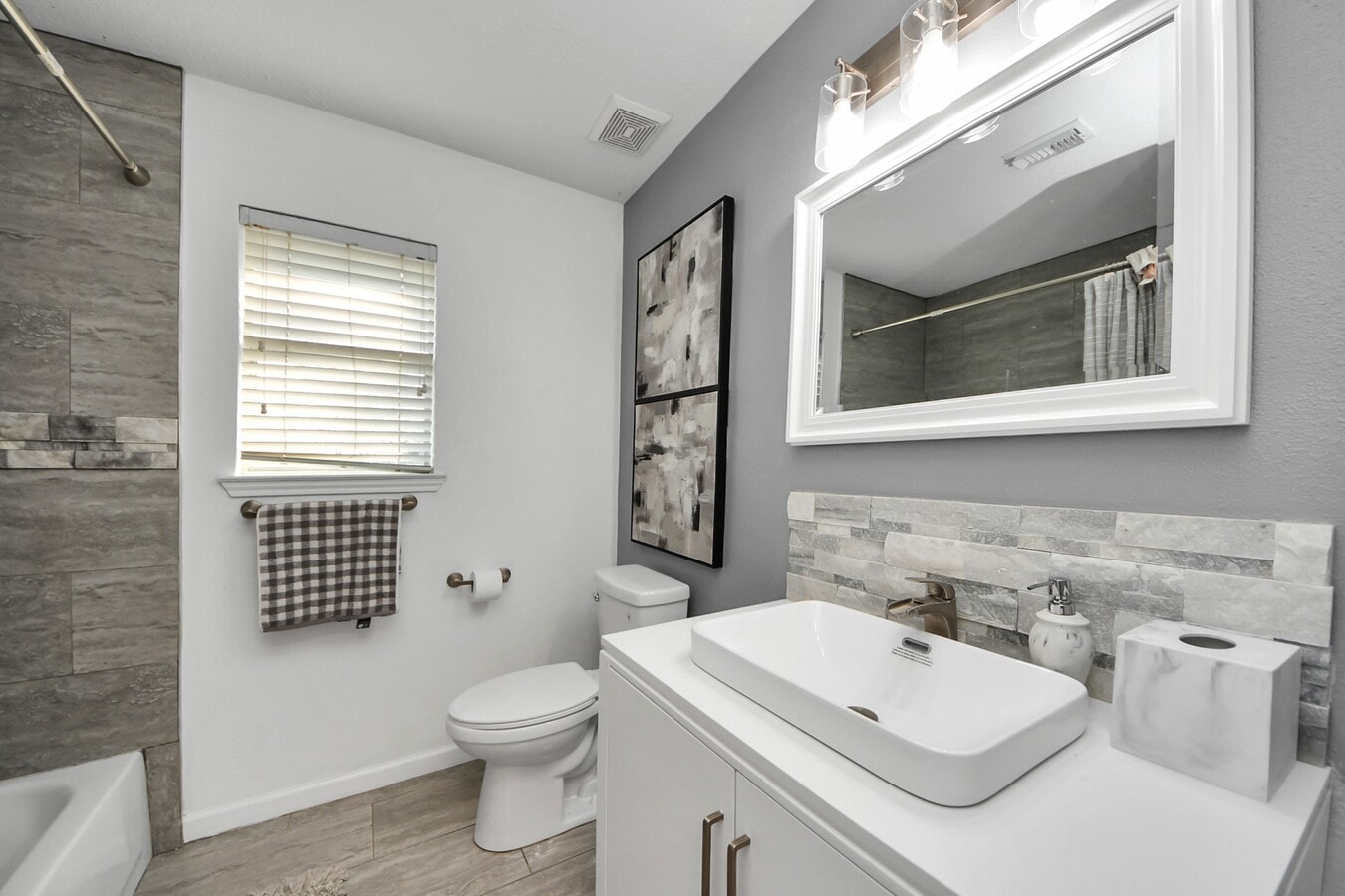 Photo - 17618 Fairgrove Park Dr