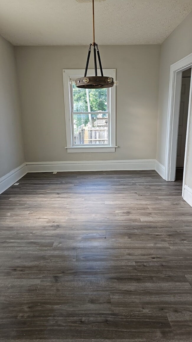 Photo - 798 E Whittier St