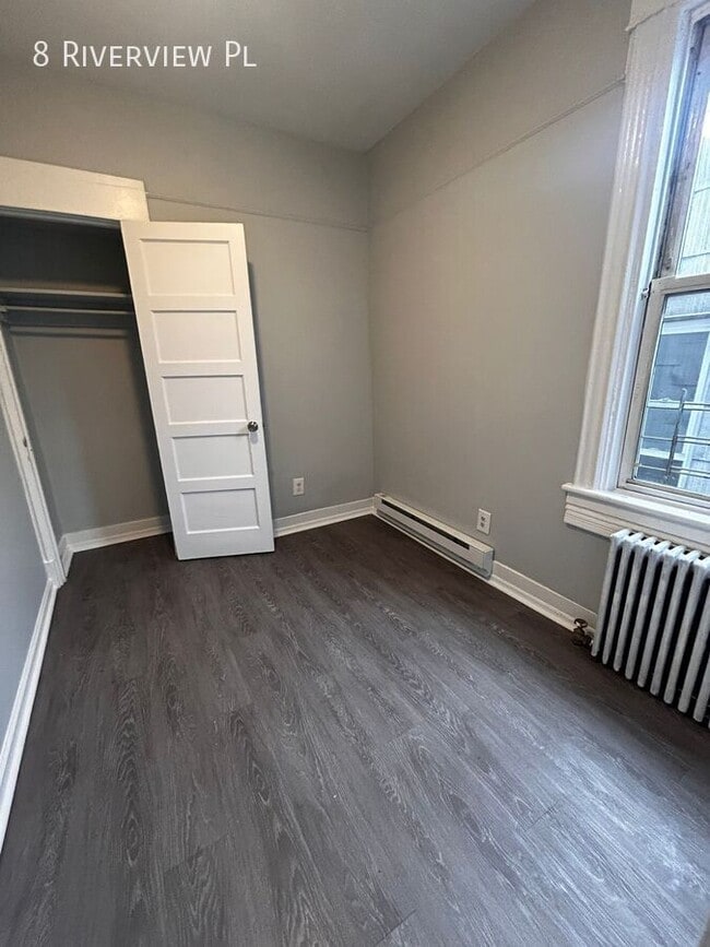 Photo - 8 Riverview Pl