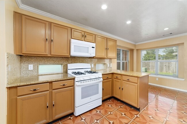 Building Photo - 8207 Aliso Canyon Ln