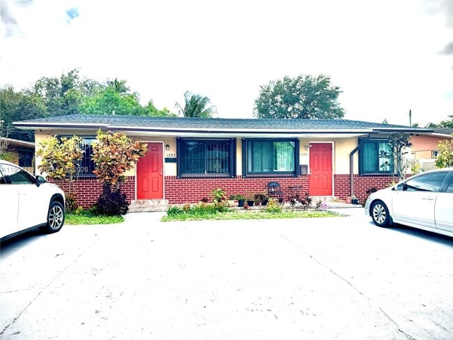 Building Photo - 1232 NE 136th Terrace