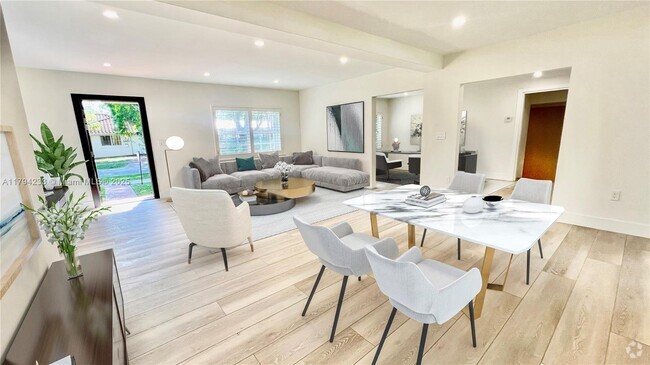 Building Photo - 5785 SW 54th Terrace Rental