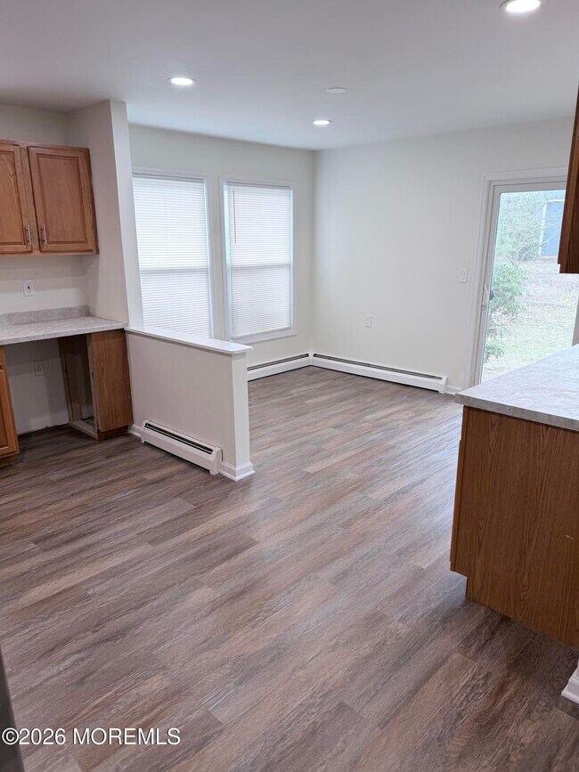 Photo - 90 Barbados Dr S