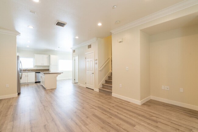 Vantaggio Townhomes