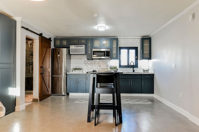 Photo - The BLVD Boutique Apartments