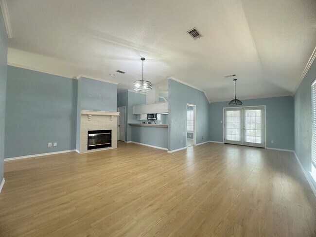 Photo - 7830 Blue Bonnet St