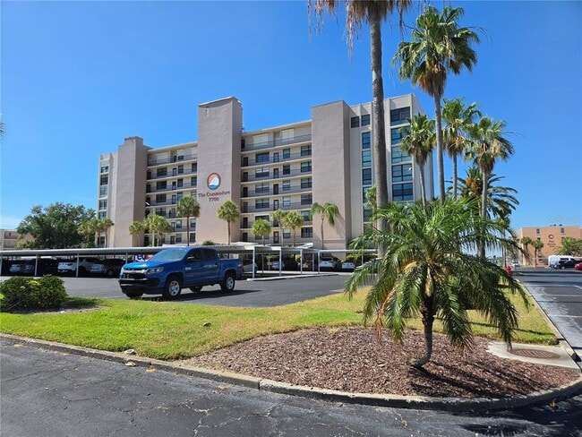 Building Photo - 7700 Sun Island Dr S Unit 503
