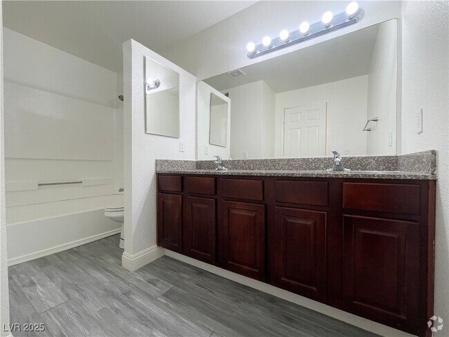 Building Photo - 2801 N Rainbow Blvd Unit 203 Rental