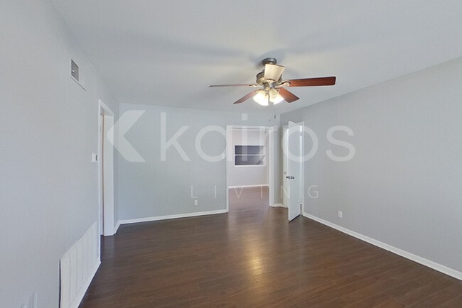 Photo - 5117 SW 16th Ave
