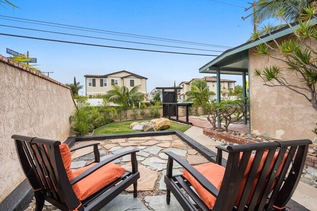 Photo - Charming 3-Bedroom in Desirable Eastside C... Casa