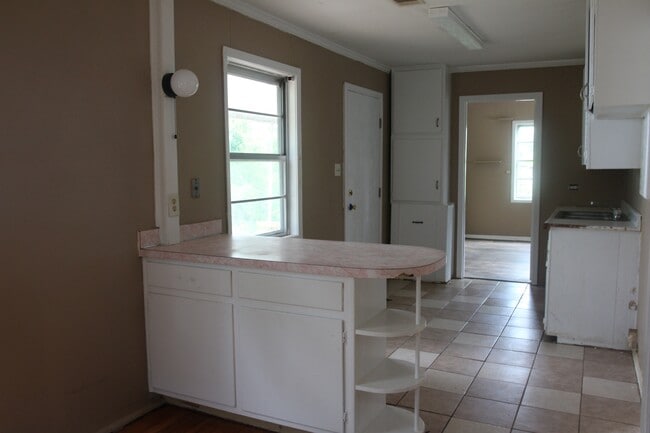 Photo - 1413 W Highland Ave