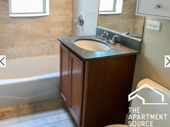 Photo - 1849 W Cornelia Ave Unit 1