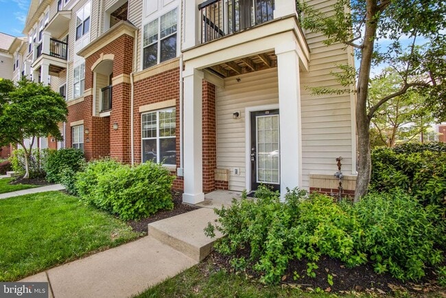 Building Photo - 11325 Aristotle Dr