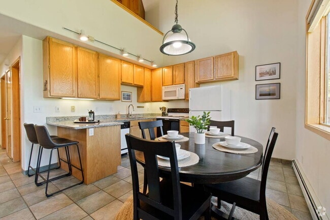 Building Photo - 3 Bed, 3 Bath Condo in Wildernest Unit 312G