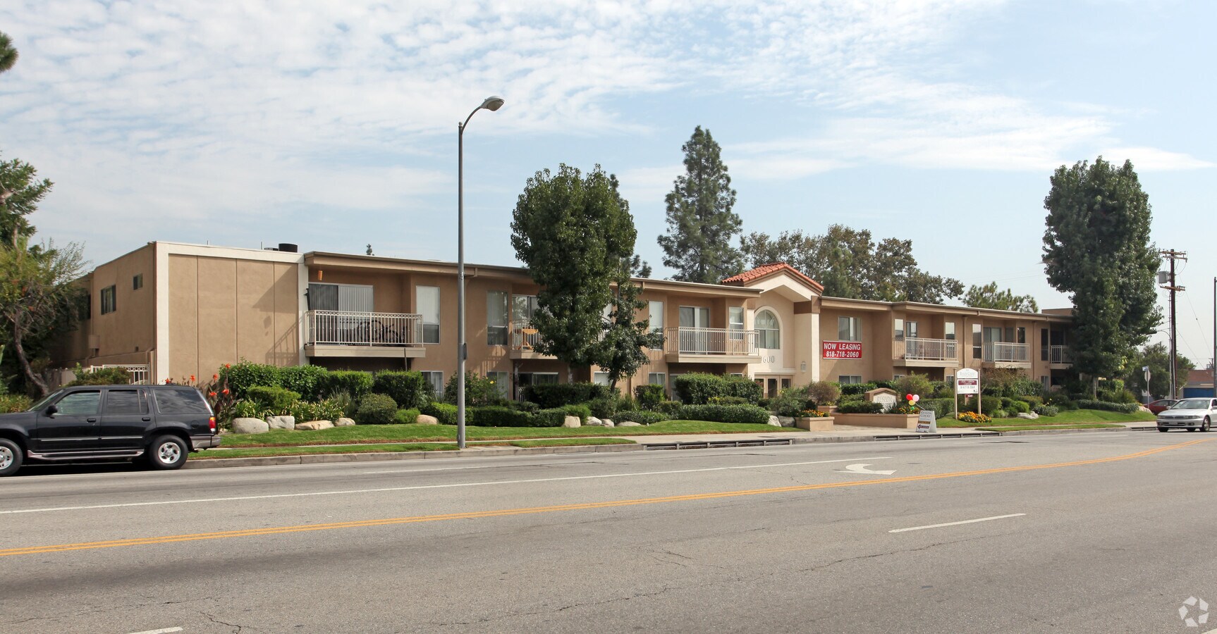 Reseda Court - Reseda Court