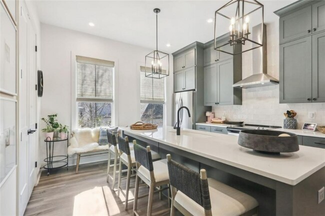 Photo - 196 Chestnut Cir Townhome