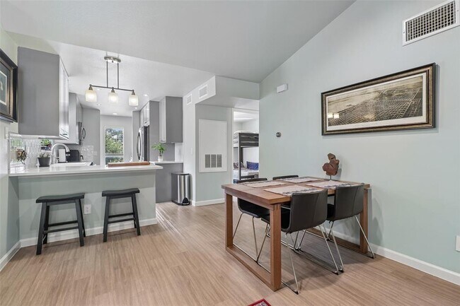 Photo - 2450 Wickersham Ln Unit 302
