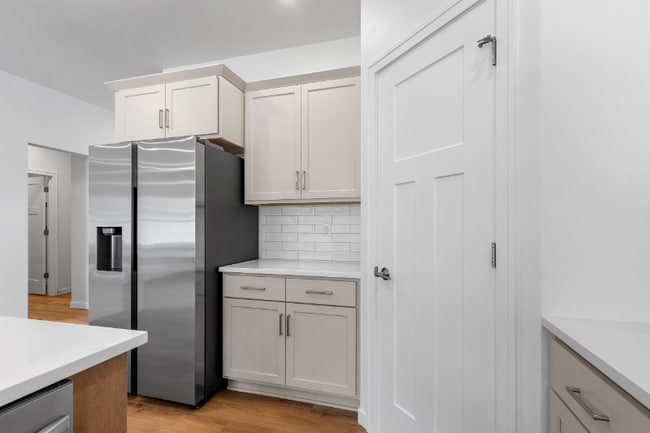 Photo - 2716 Saffron Pl