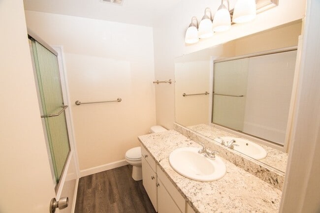 Twelve Oaks Apartments