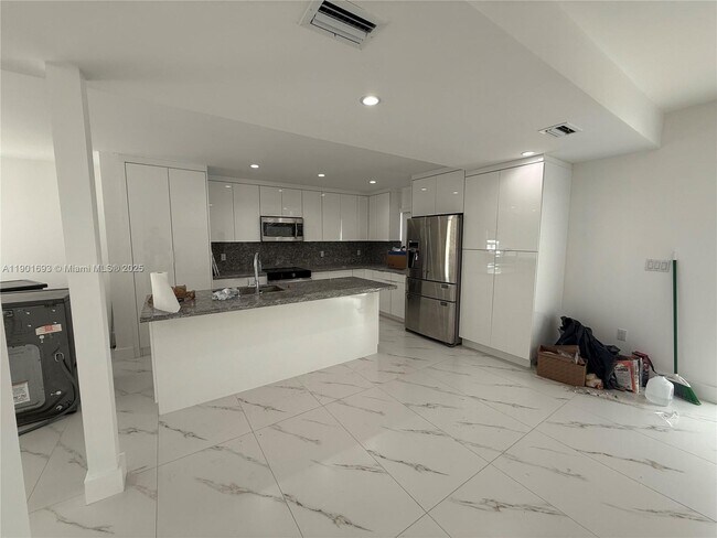 Photo - 2313 SW 60th Ct