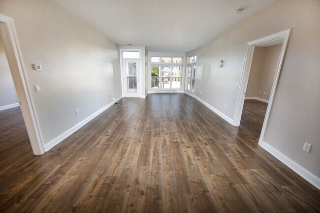 Photo - 1915 N Water St