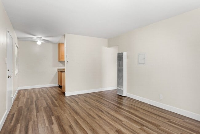Lanai Apartments