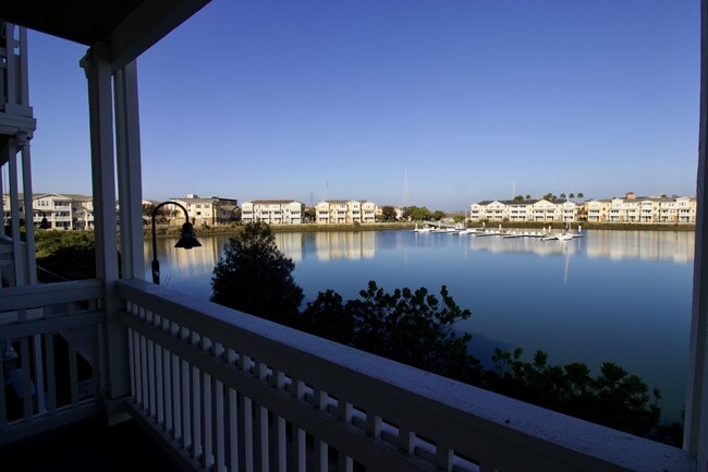 Photo - 643 Turnbuckle Dr