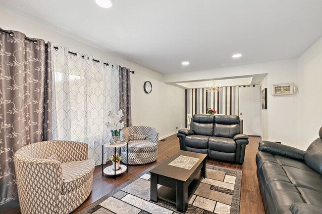 Photo - 1037 Conrad Ct