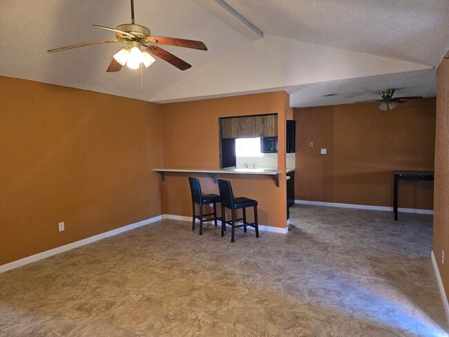 Photo - 7218 Oriole St