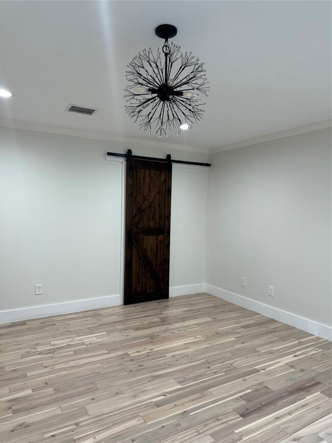 Building Photo - 2206 Sunset Trail