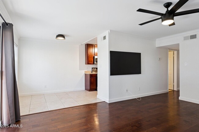 Photo - 3600 Hayden Rd Unidad 2905