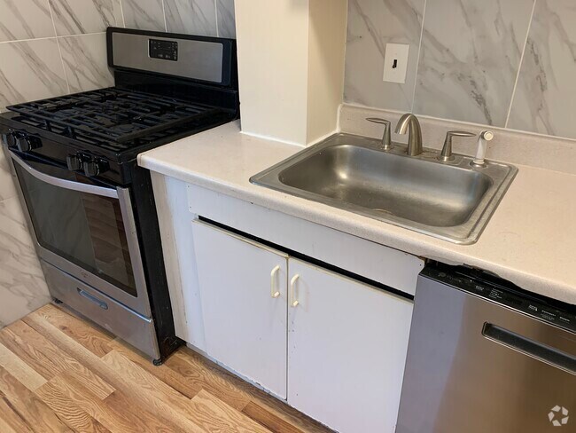 Building Photo - 21 Dane Ave Unit 1 Rental