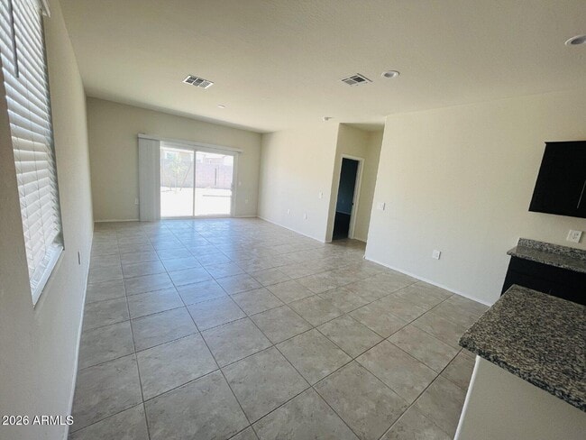 Photo - 35433 W San Alvarez Ave