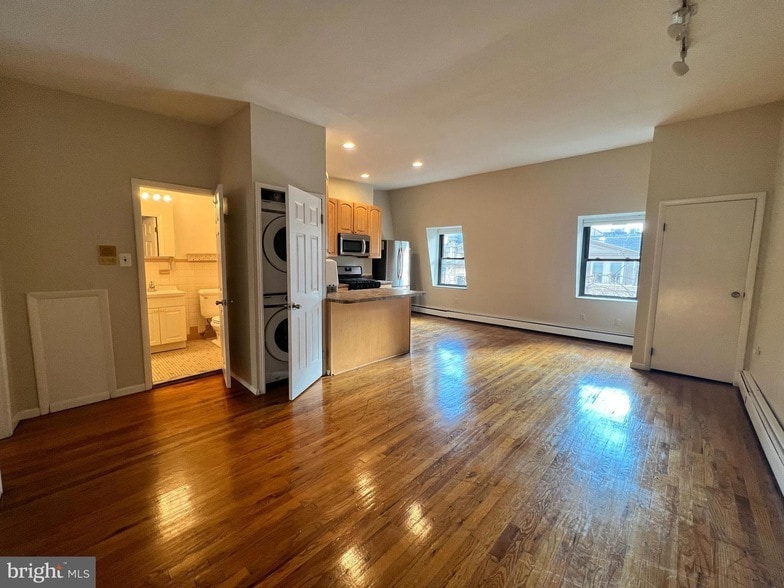 Photo - 1121 Walnut St