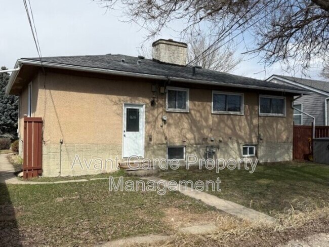 Photo - 11635-1111a 111a Ave NW