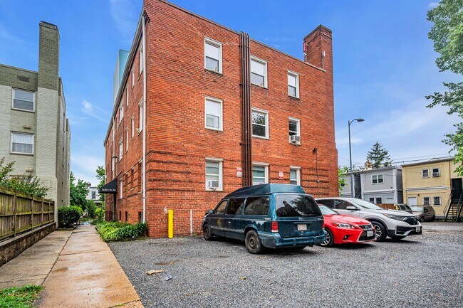 1620 C Street Apartments