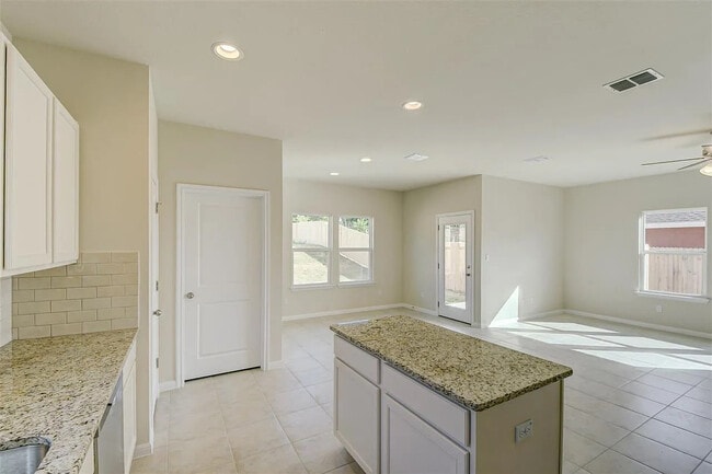 Photo - Room in House on Spinnaker Loop