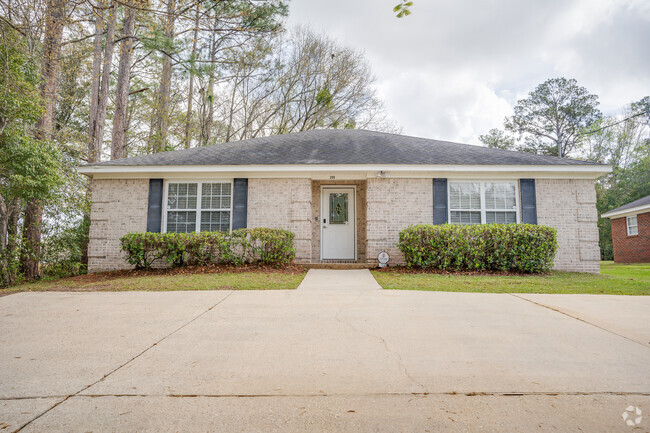 Building Photo - 1836 Westminister Dr Rental