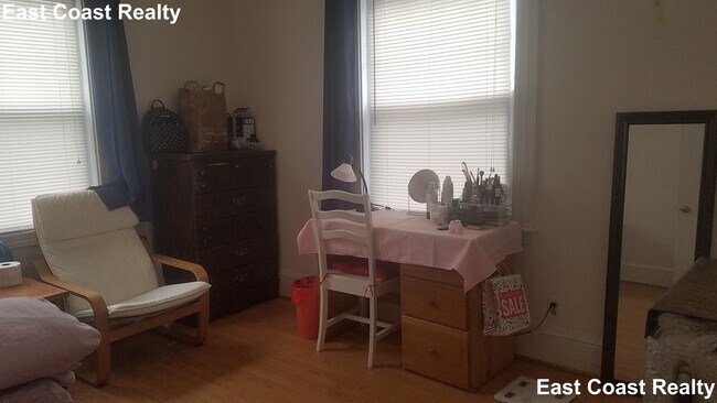 26 Mapleton St Unit 1