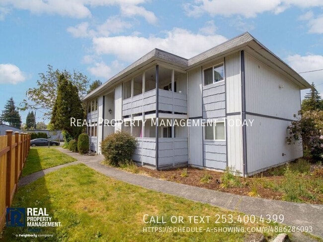 Building Photo - 6451 S Stevens St Unit 3