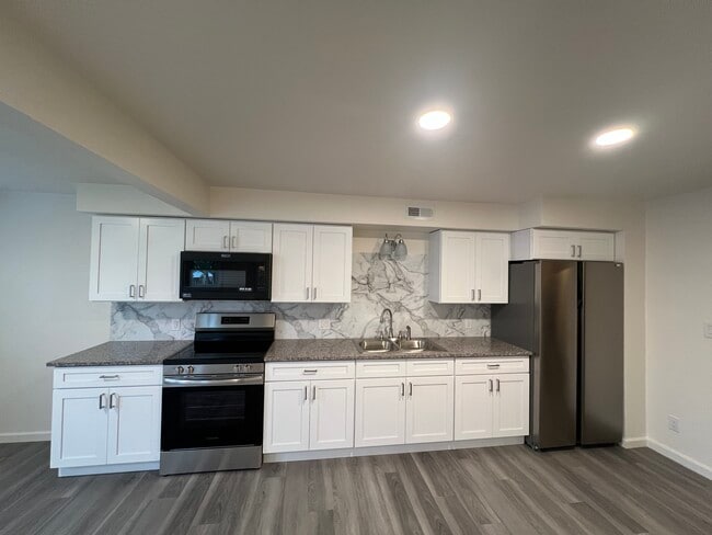 Photo - 249 Washington St Townhome