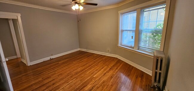 Photo - 4410 N Rockwell St Unit 4410-1