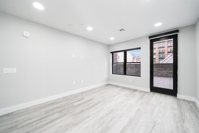 Photo - 187 Culver Ave Unit 207