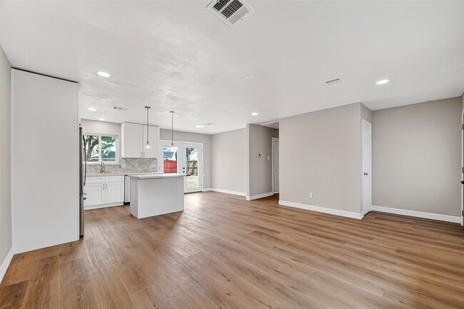 Photo - 2003 Isla Dr