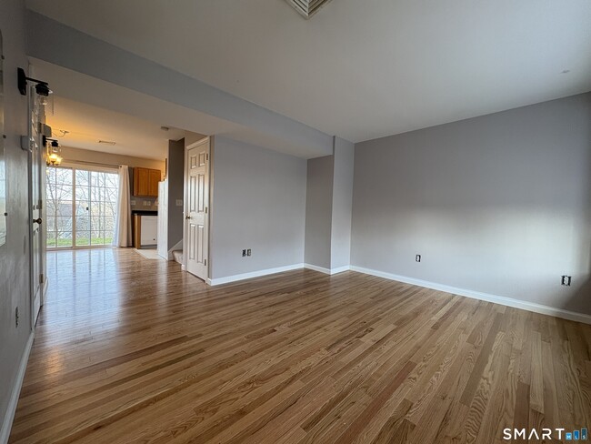 Photo - 267 Bridge St Unit 18