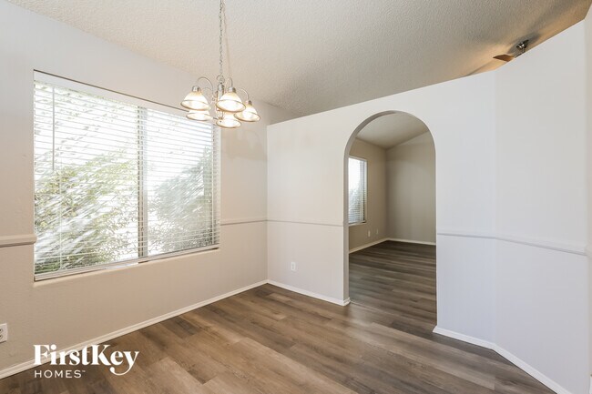 Photo - 5039 W Chicago Cir S