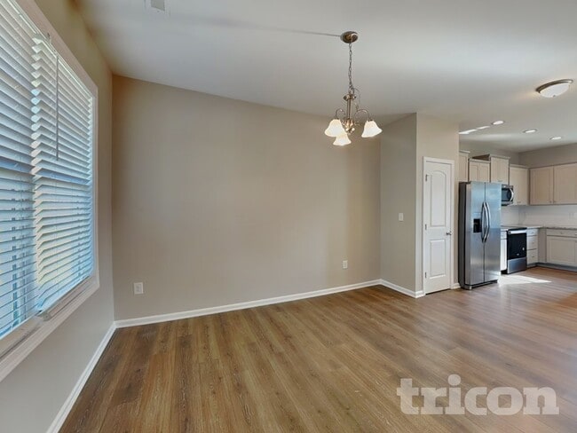 Photo - 176 Olde Pl