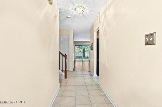 Photo - 7 Stuart Dr