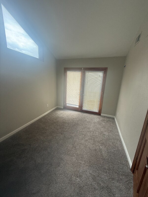 Photo - 2857 Springdale Ln