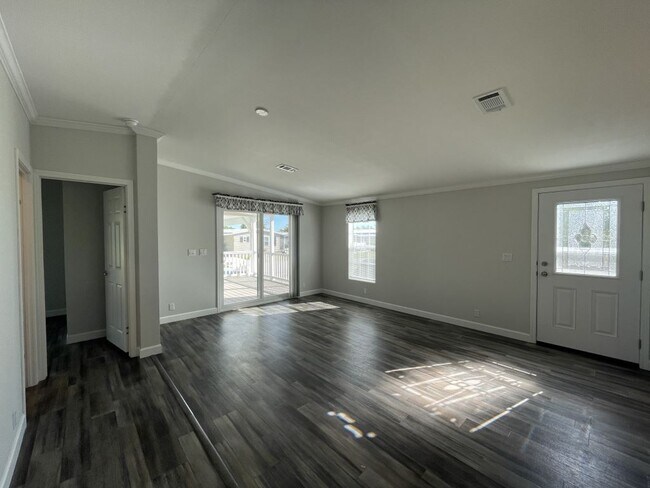 Photo - 902 W Questa Ave